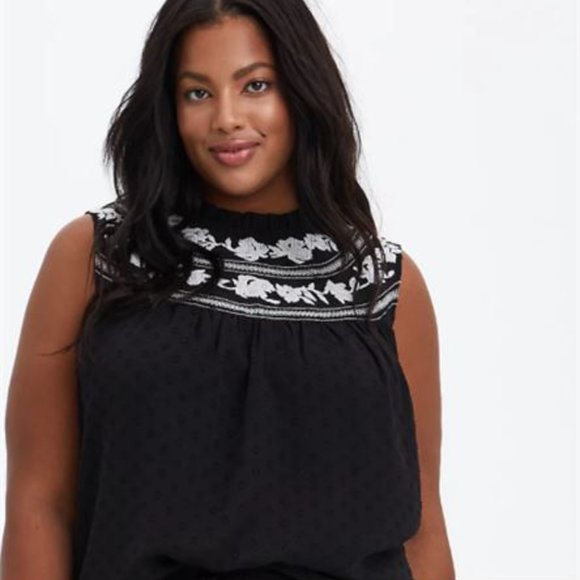 Enbroidered Top - Picture 2 of 2